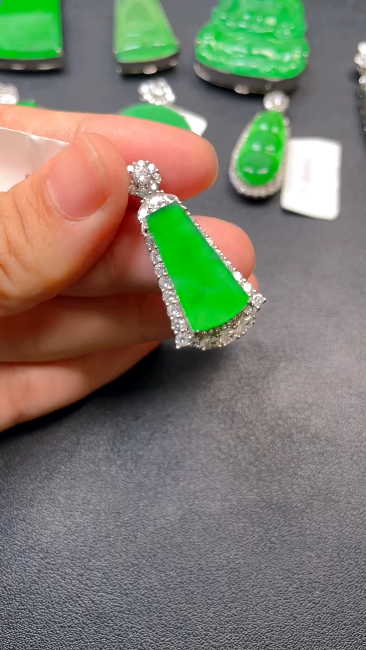 吊坠(不含链)银S925镶嵌翡翠吊坠