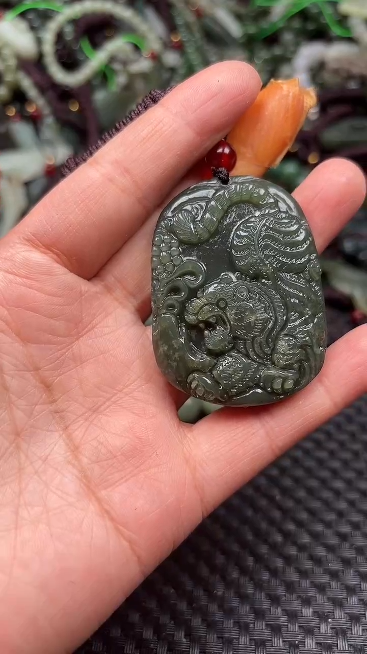 【闪购商品】和田玉颈饰未镶嵌1