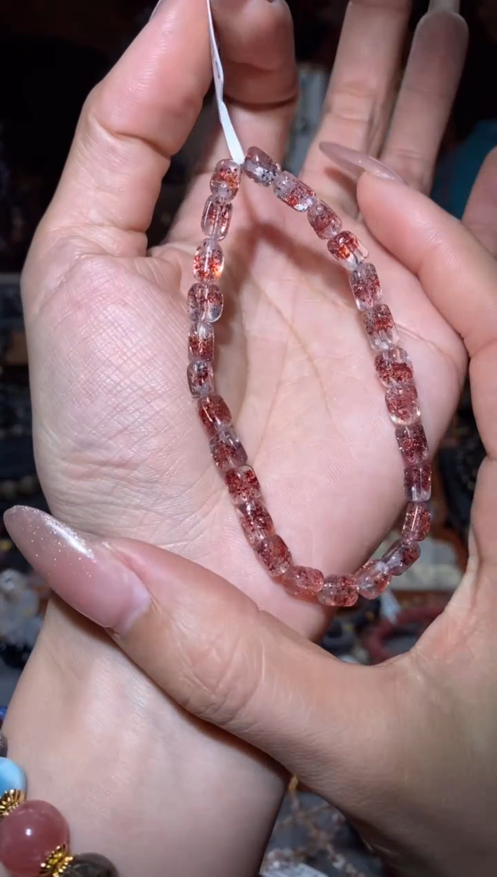 【闪购商品】水晶手串未镶嵌金草莓