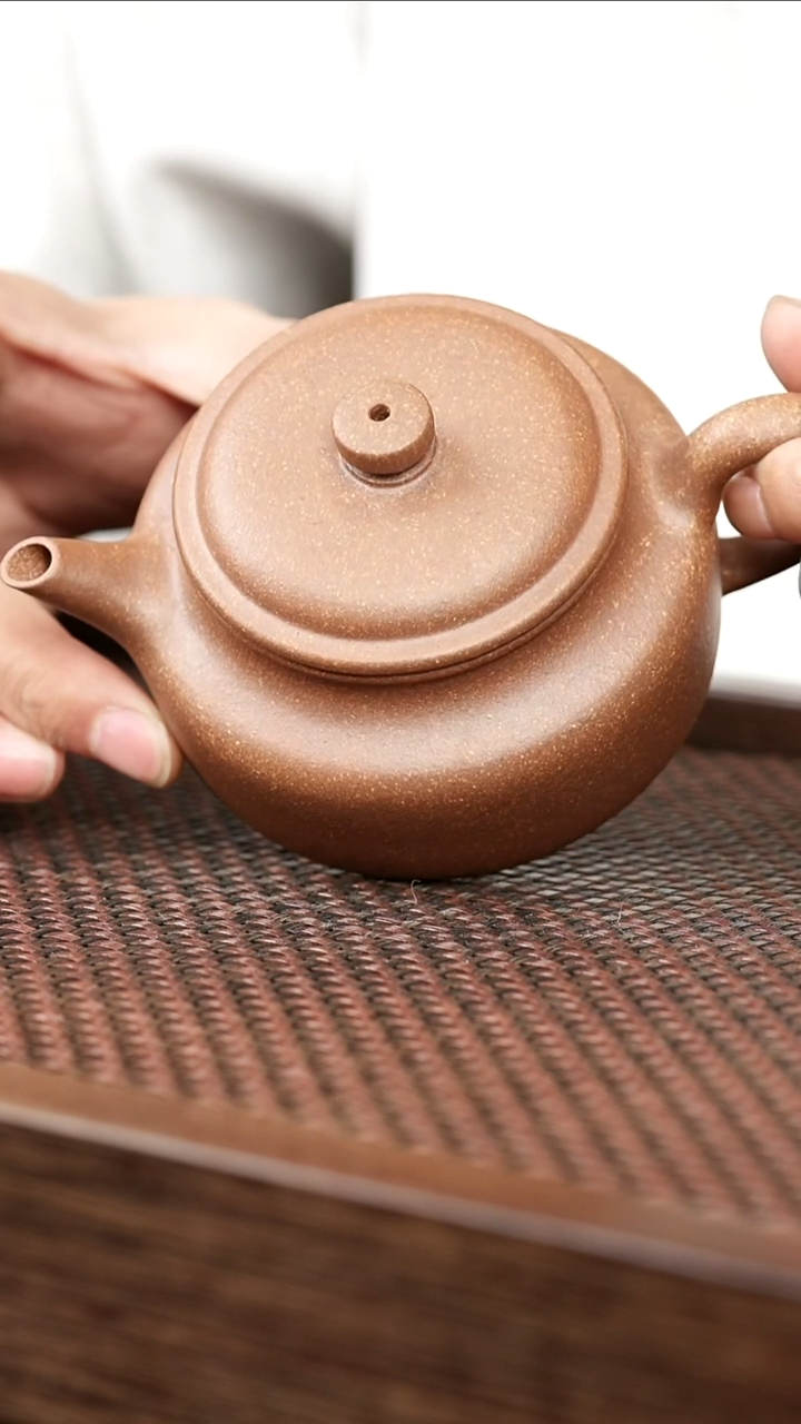 茶壶紫砂青降坡 扁德钟