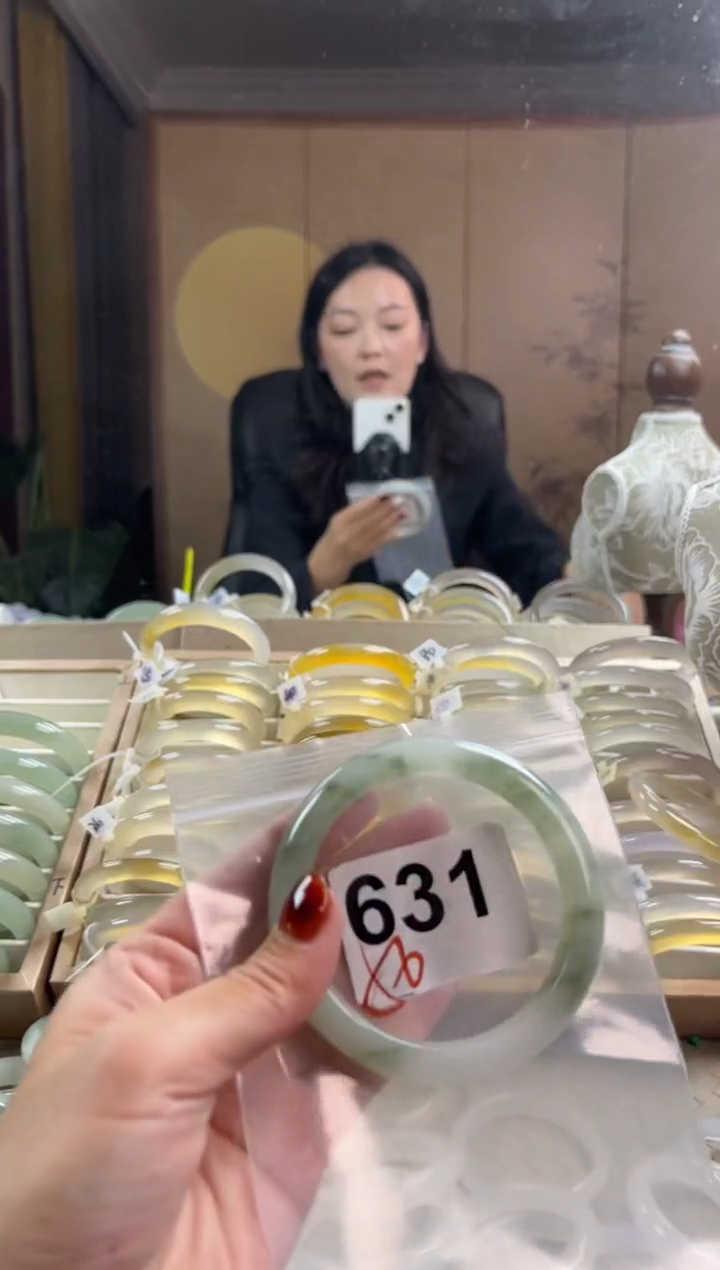 手镯玛瑙/玉髓未镶嵌631天山翠默认微抠