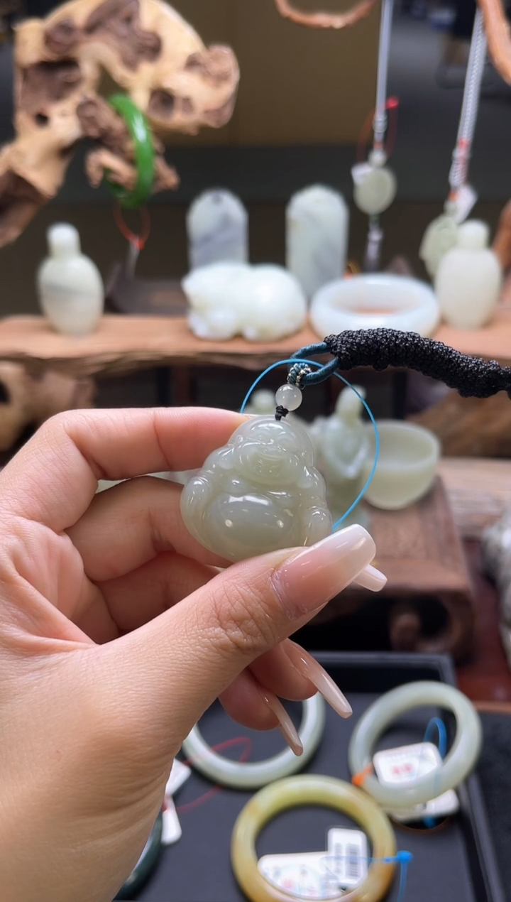 【闪购商品】和田玉吊坠未镶嵌且末青白34佛公9002745