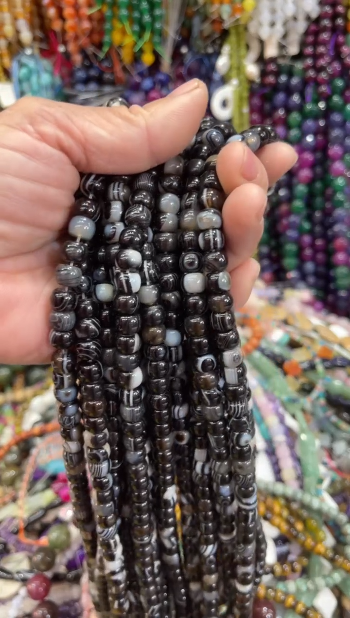 未镶嵌玛瑙/玉髓珠宝半成品一条