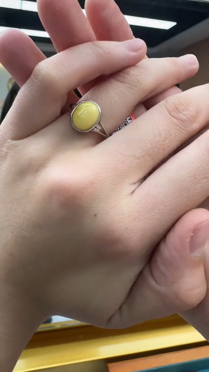 【闪购商品】琥珀戒指银S925镶嵌38秒拍号