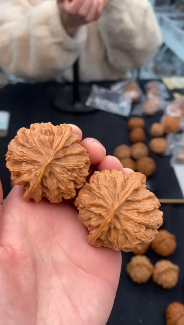 【闪购商品】文玩核桃把件苹果园43-t565