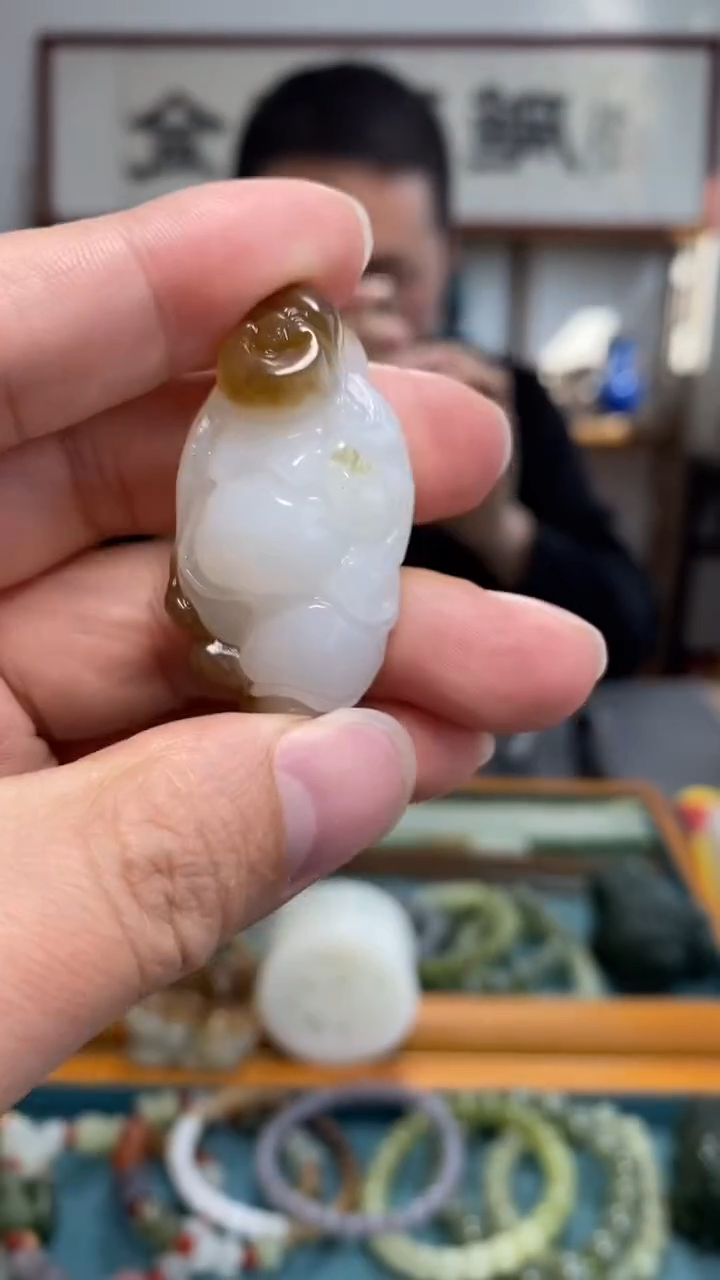 颈饰未镶嵌和田玉100