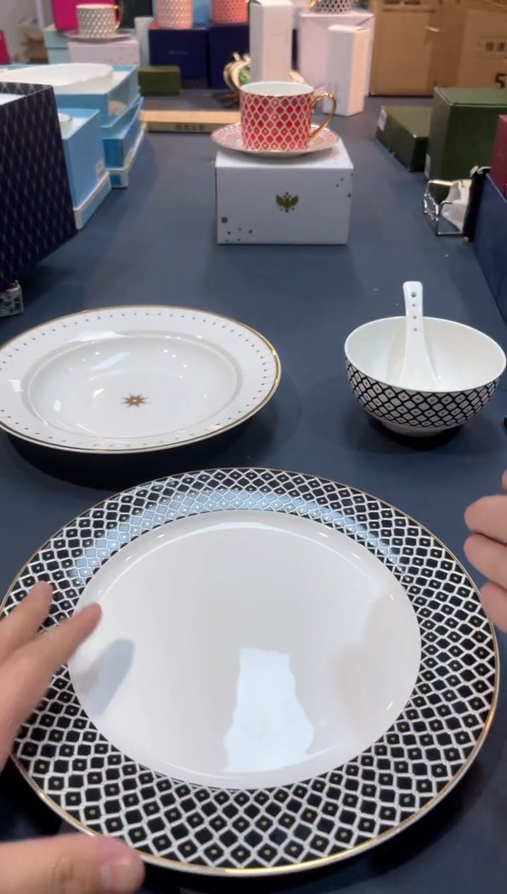 【闪购商品】碗F757全场正品，京东包邮