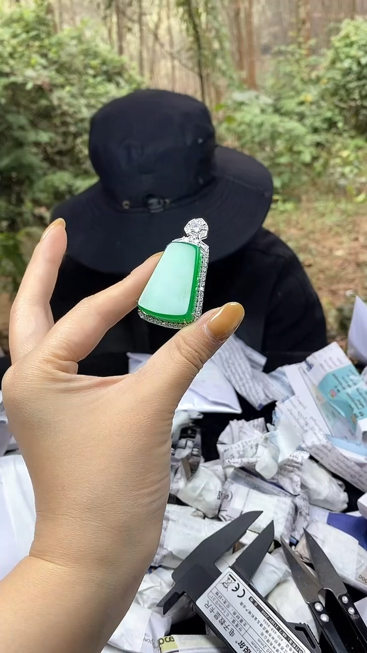 满色吊坠 所见即所得！！