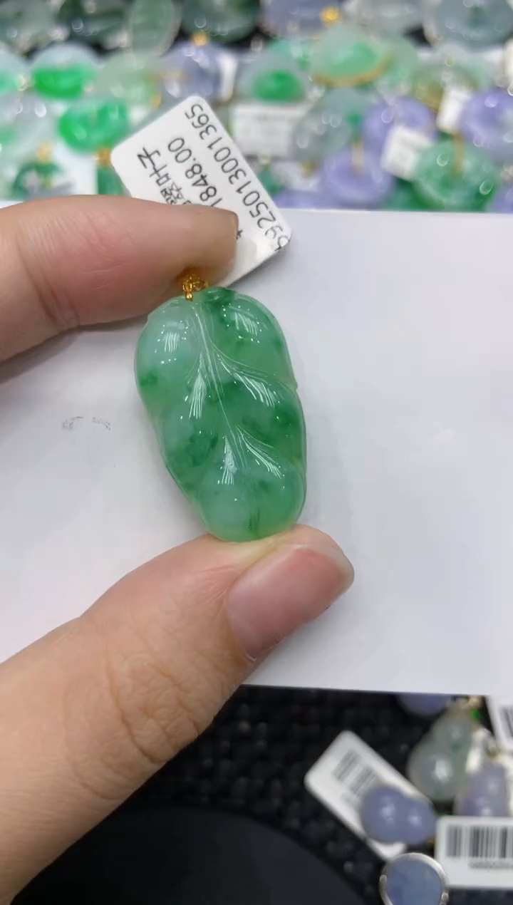 【闪购商品】翡翠颈饰18K金镶嵌111111111