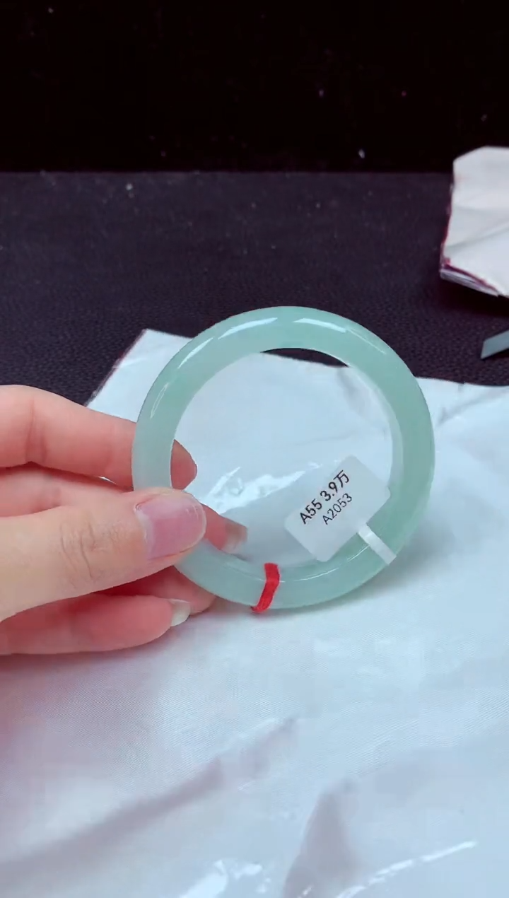 【闪购商品】翡翠手镯未镶嵌镯子055+