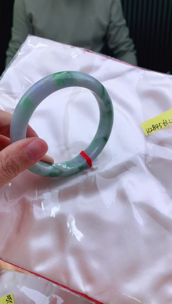 未镶嵌手镯翡翠61