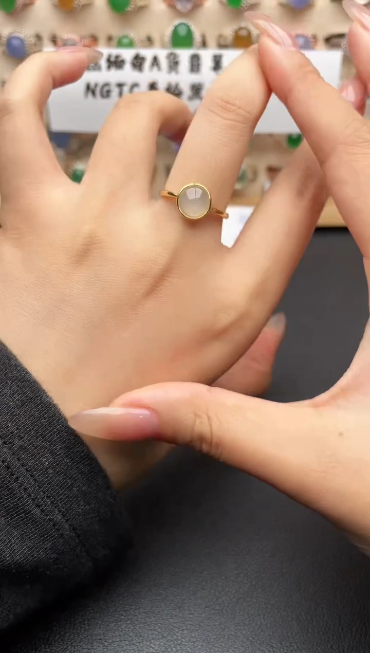 银S925镶嵌戒指翡翠一物一证一礼盒