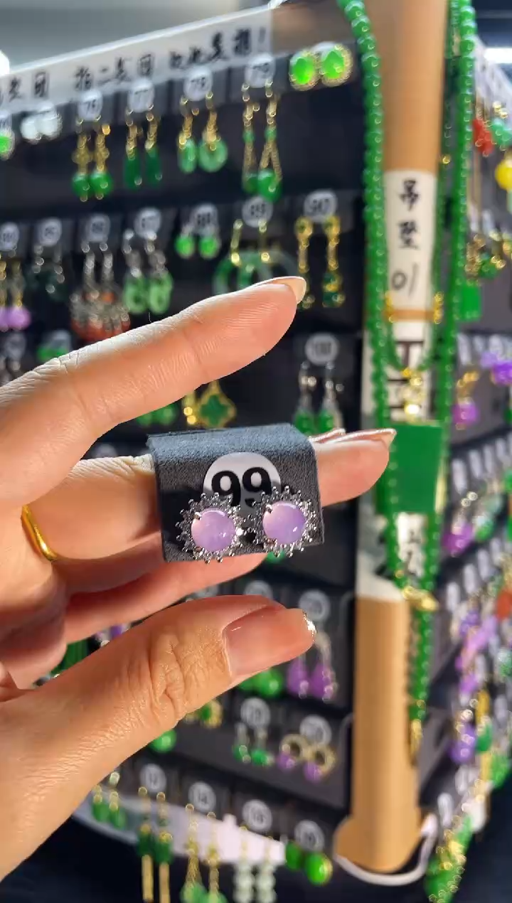 【闪购商品】翡翠耳饰银S925镶嵌99...