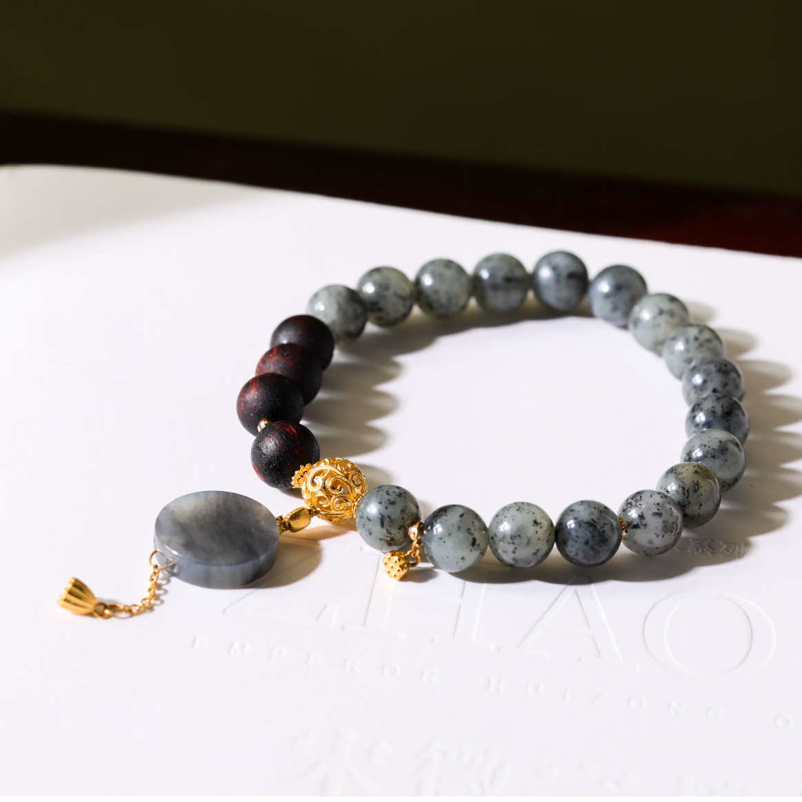 【意婵】《庄雨眠》典藏级新疆青花老料和田玉单圈手链18K金-912175