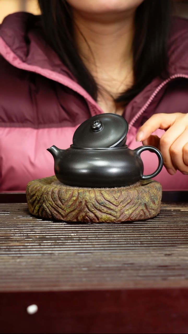 宜兴原矿紫砂壶茶壶宜兴原矿紫砂壶茶壶180C