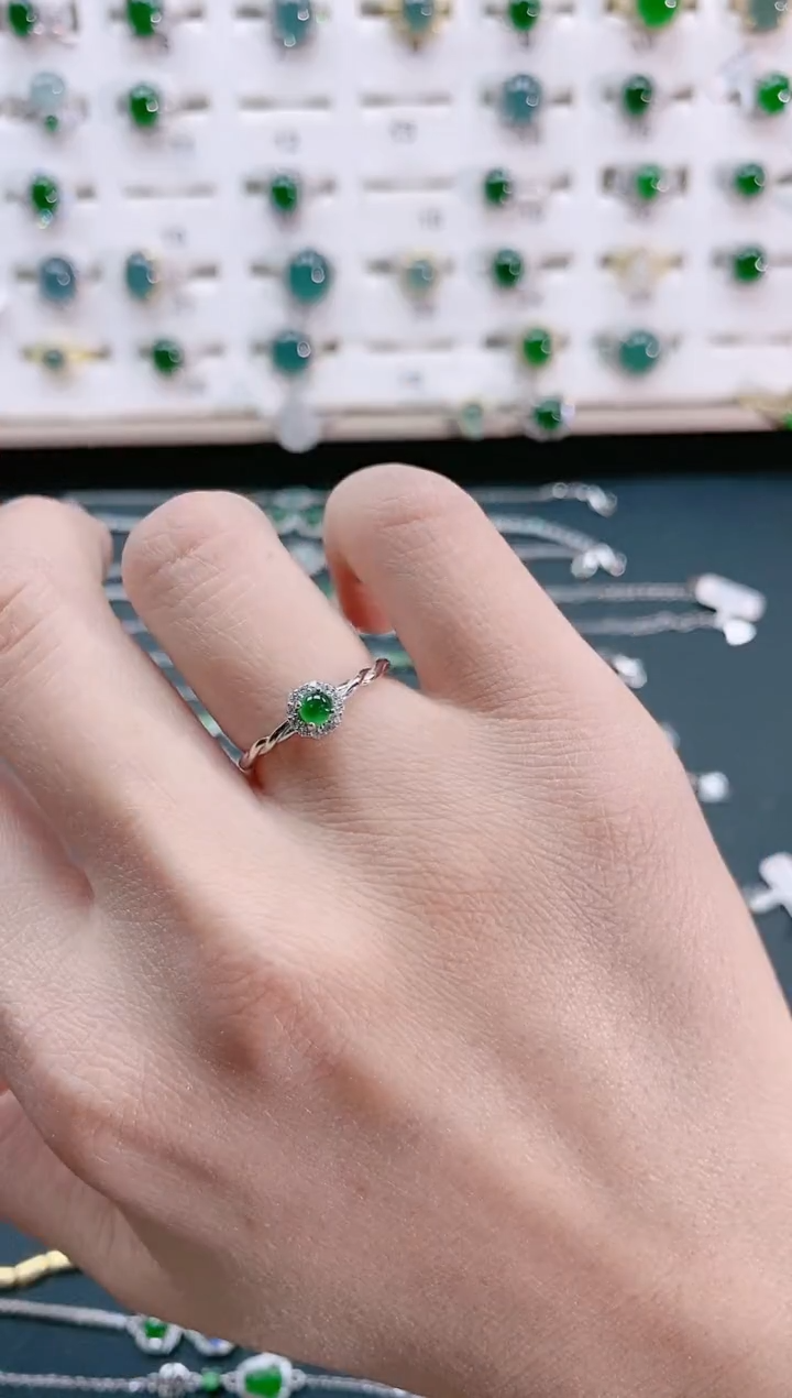 【闪购商品】翡翠戒指银S925镶嵌天然翡翠