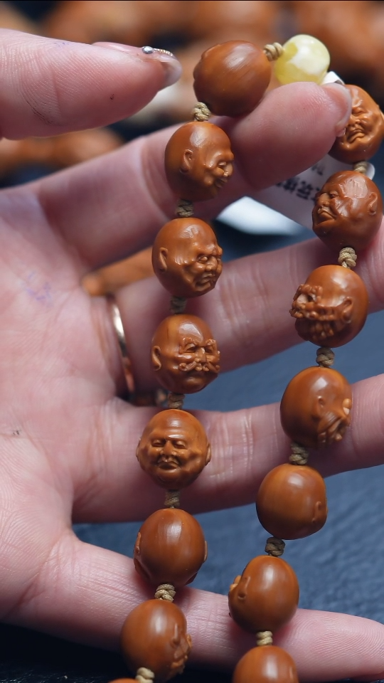 【闪购商品】橄榄核吊坠苏工橄榄核