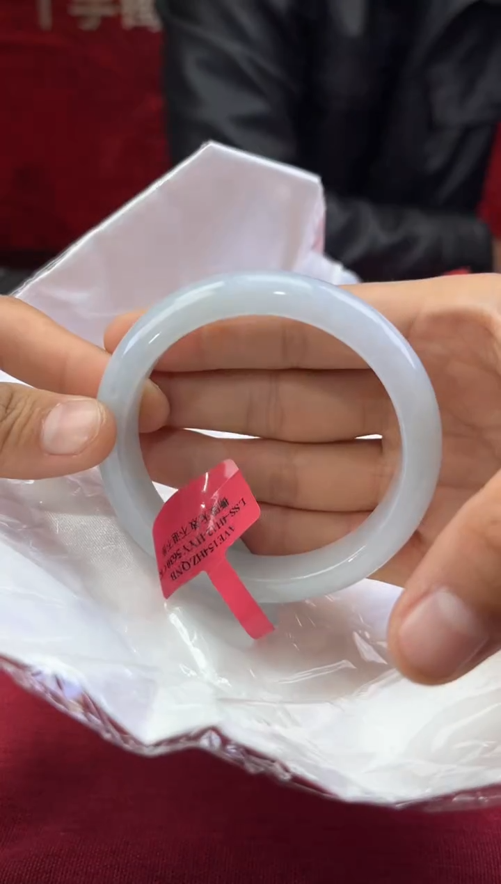 【闪购商品】翡翠手镯未镶嵌翡翠手镯