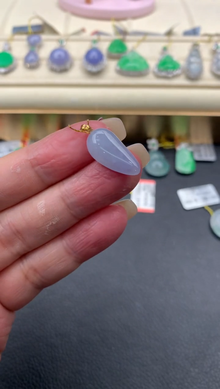 【闪购商品】翡翠颈饰18K金镶嵌Q743      