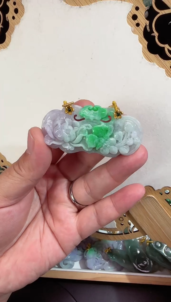 【闪购商品】翡翠颈饰未镶嵌拍照