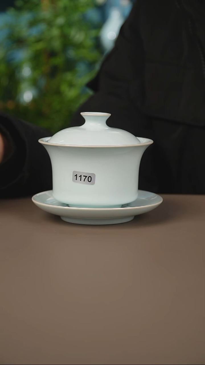 月白马蹄盖碗一级