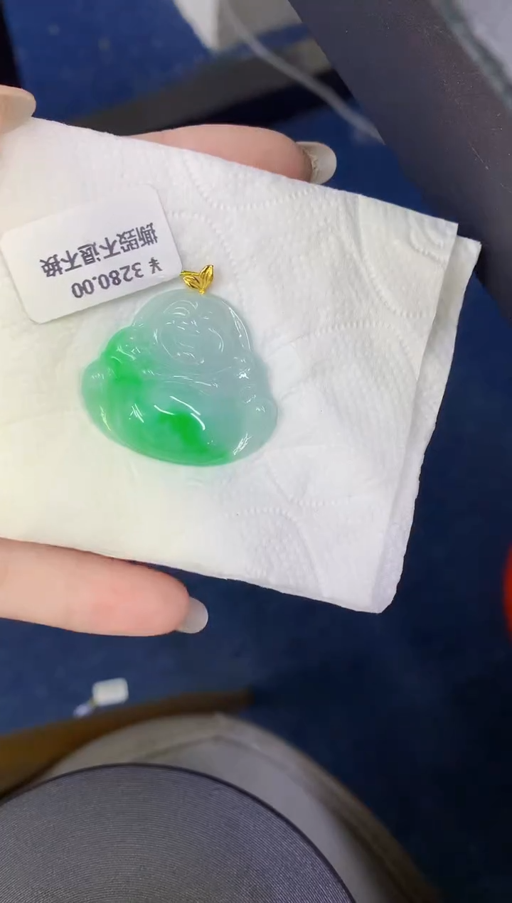 颈饰18K金镶嵌翡翠缅甸天然翡翠A货