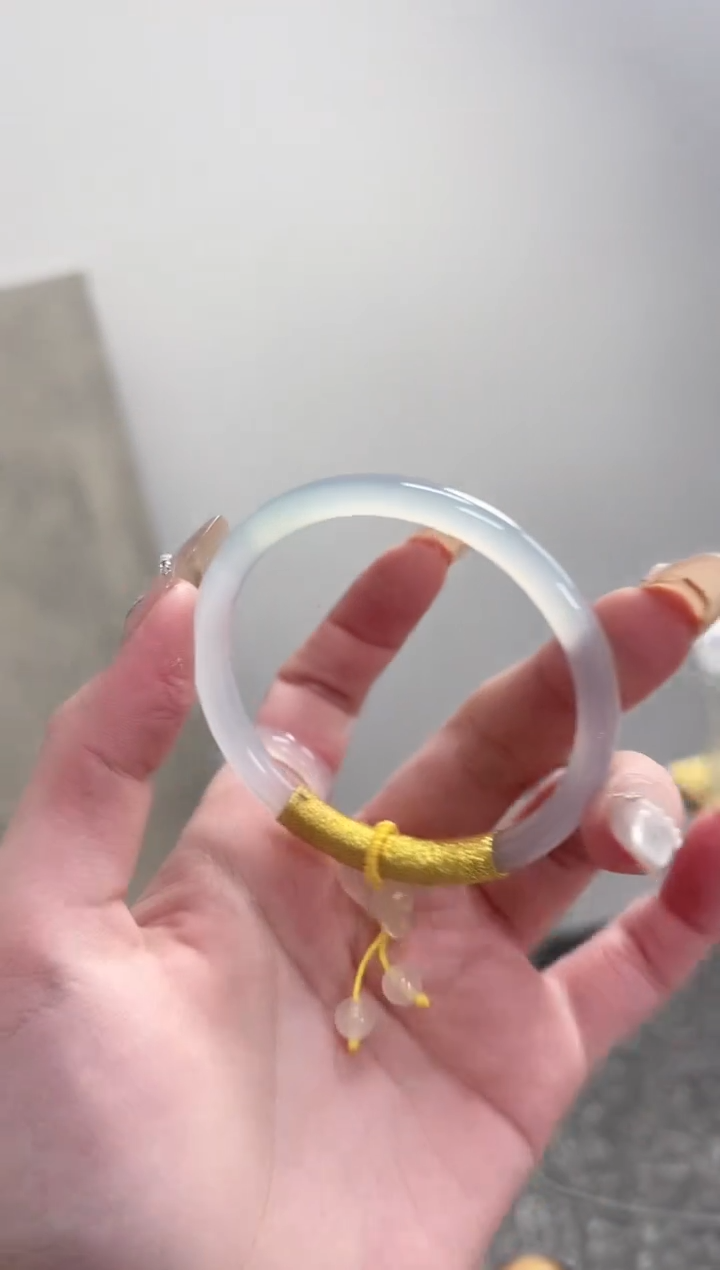 【闪购商品】玛瑙/玉髓手镯未镶嵌53圈 需要包容