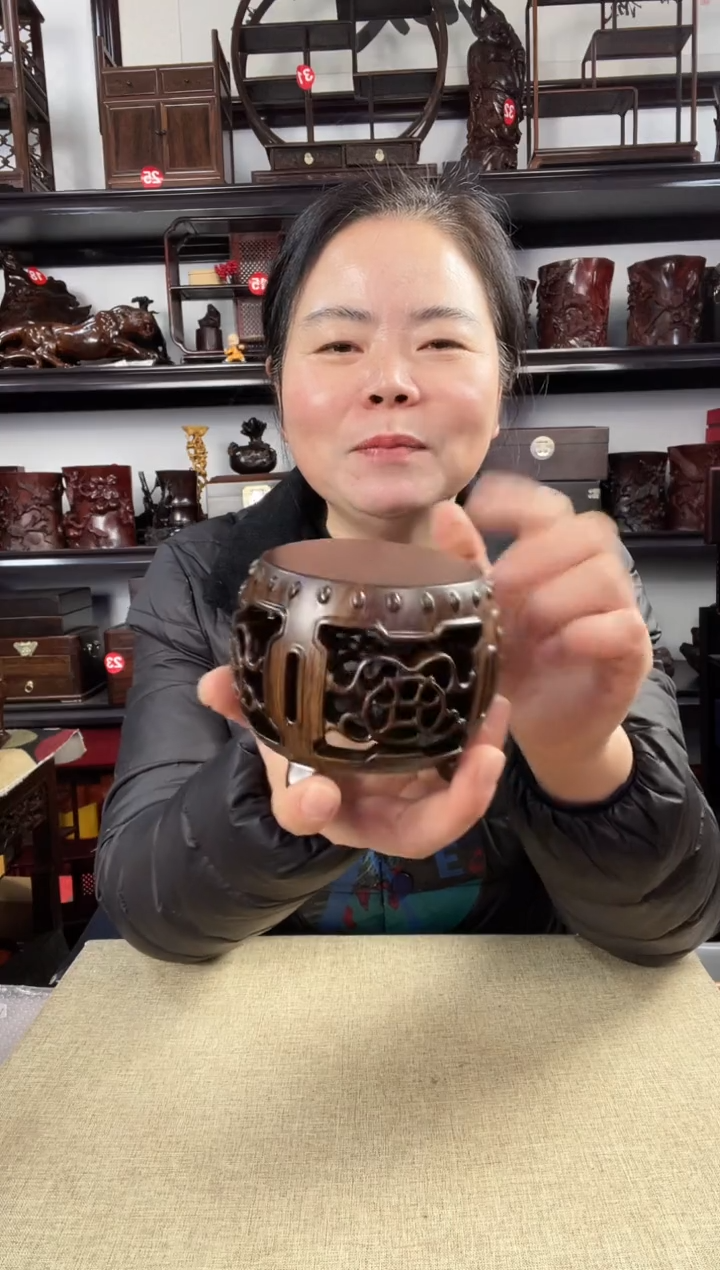 木新鼓老李红木工艺品