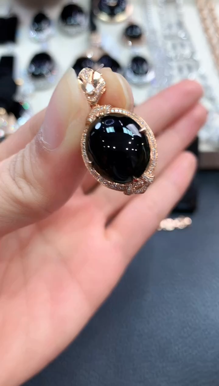 【闪购商品】翡翠吊坠(不含链)18K金镶嵌m49       