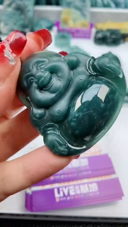 【闪购商品】翡翠颈饰未镶嵌              