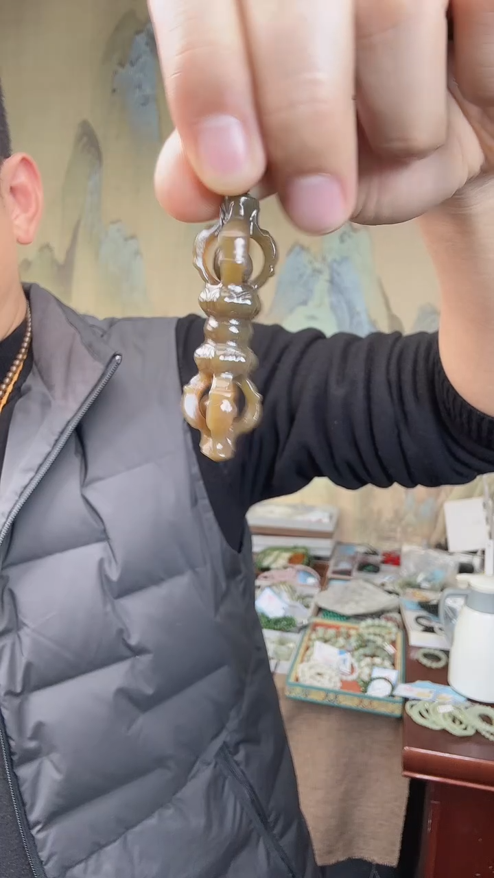 颈饰未镶嵌和田玉一***深.