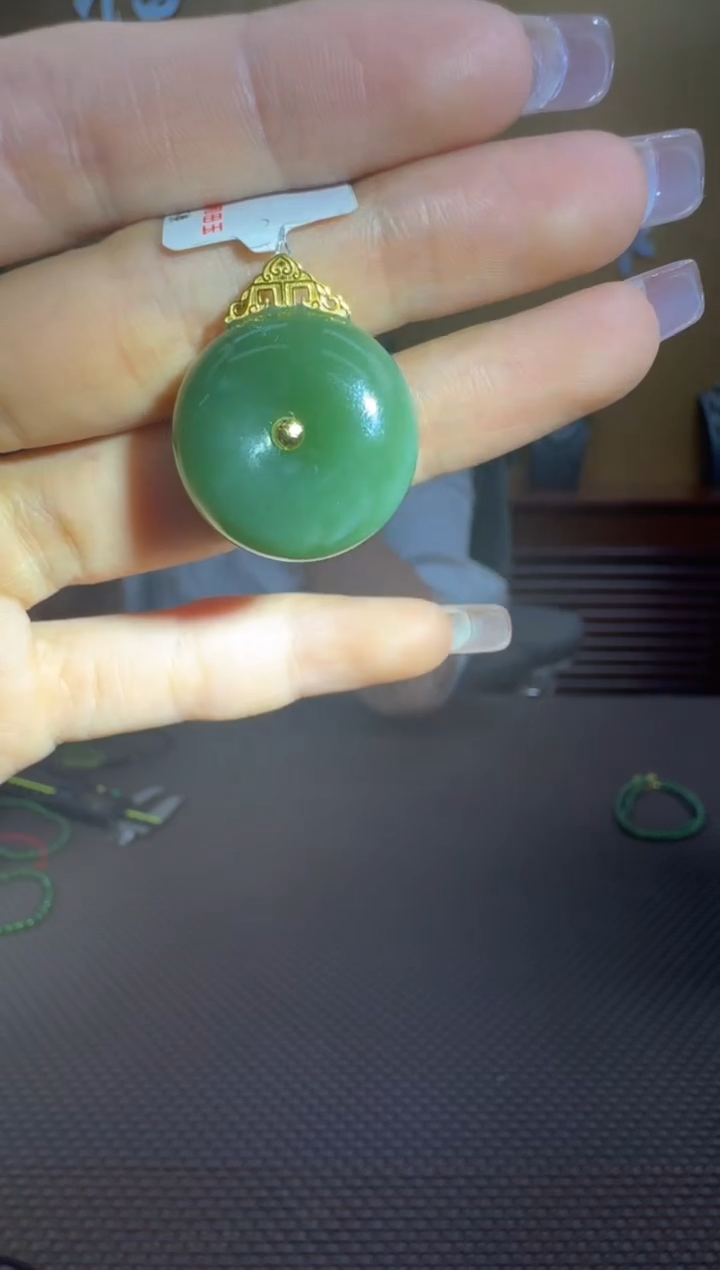 【闪购商品】和田玉挂件18K金镶嵌挂件