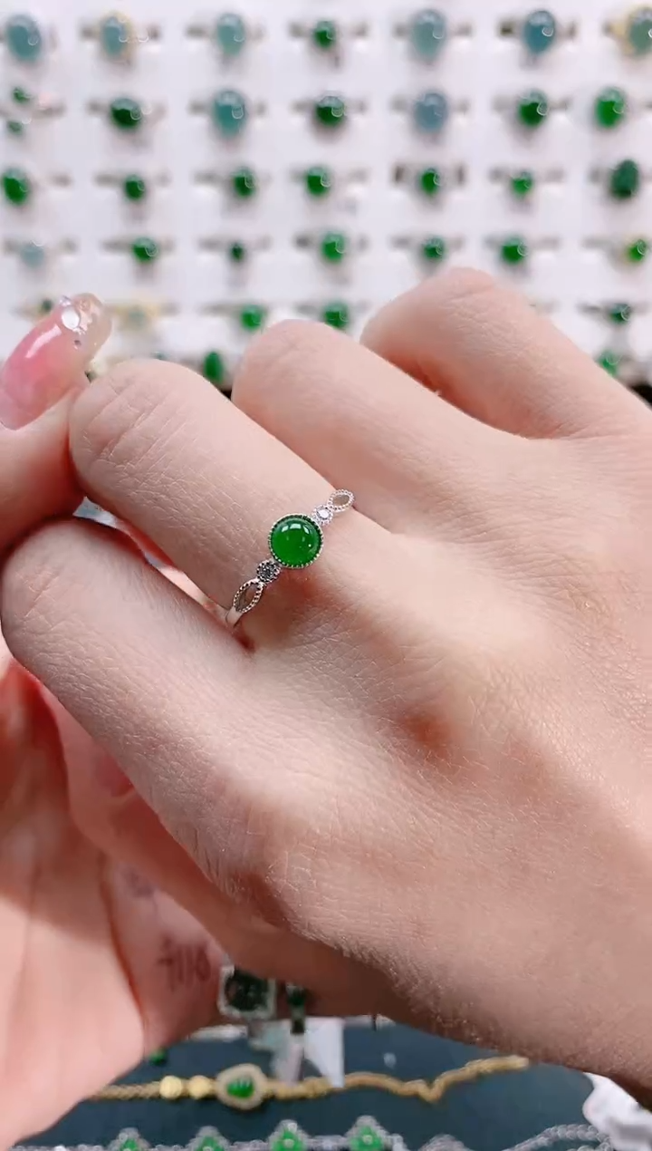 【闪购商品】翡翠戒指银S925镶嵌天然翡翠