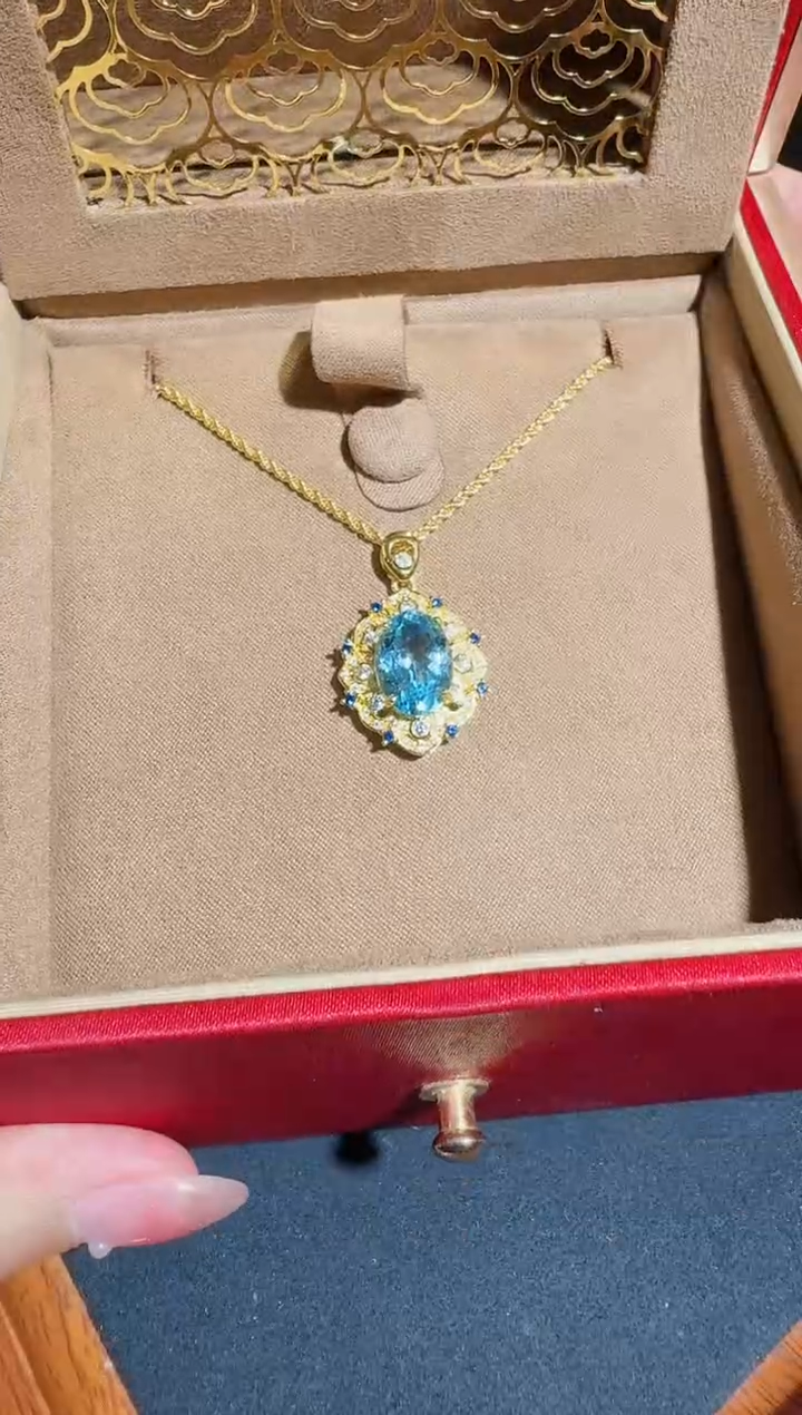 【闪购商品】托帕石吊坠合金发一件