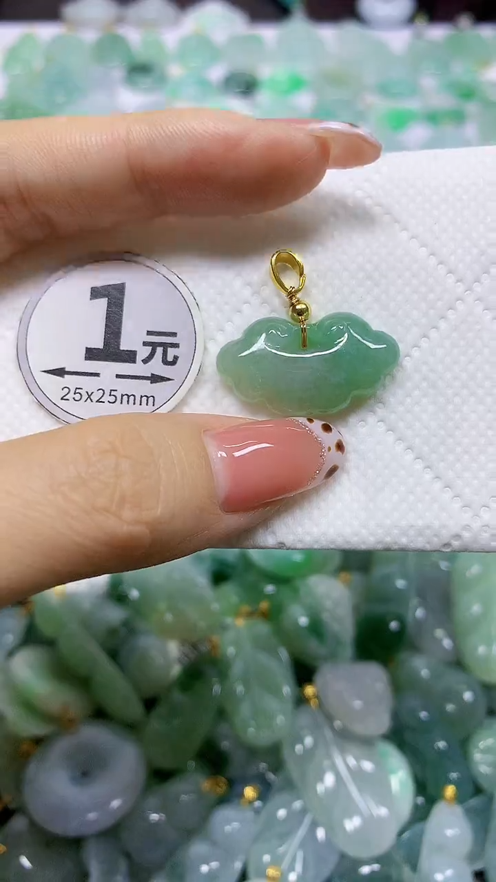 颈饰未镶嵌翡翠天然翡翠A货