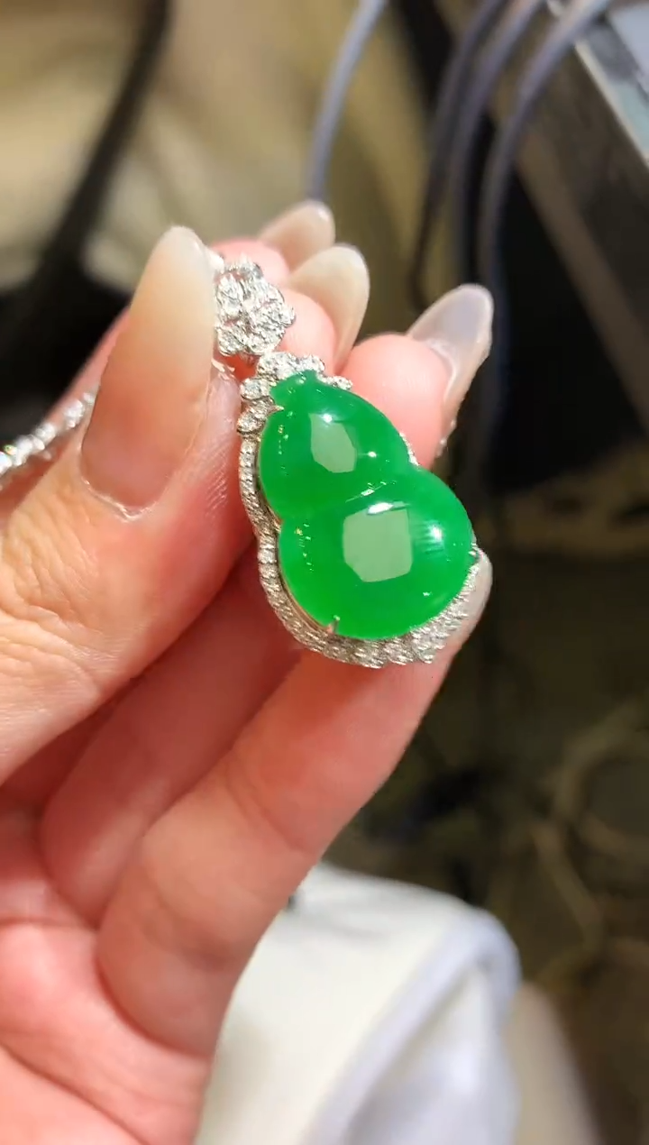 【闪购商品】翡翠吊坠(不含链)18K金镶嵌161无鉴赏多样性发货一件