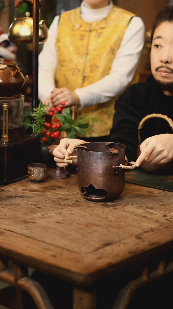 【闪购商品】【出样品】麻绳横耳铜炉