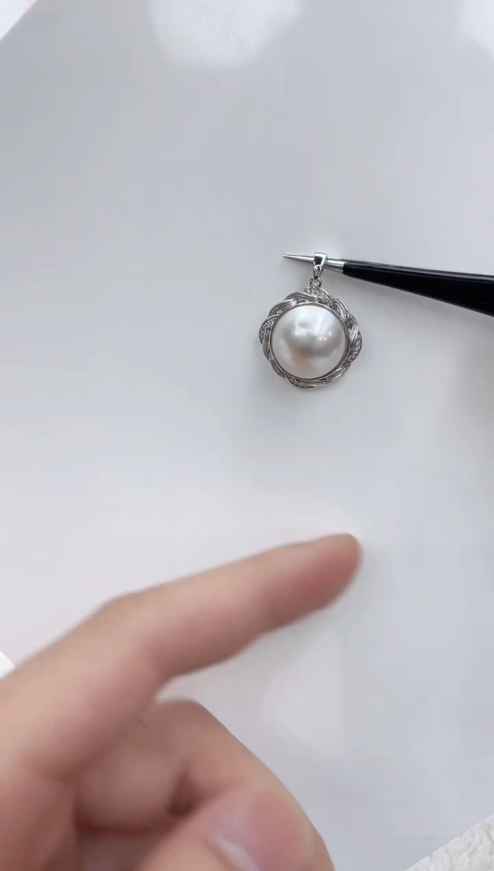 【闪购商品】拼合珍珠（马贝珠）吊坠银S925镶嵌海水马贝吊坠