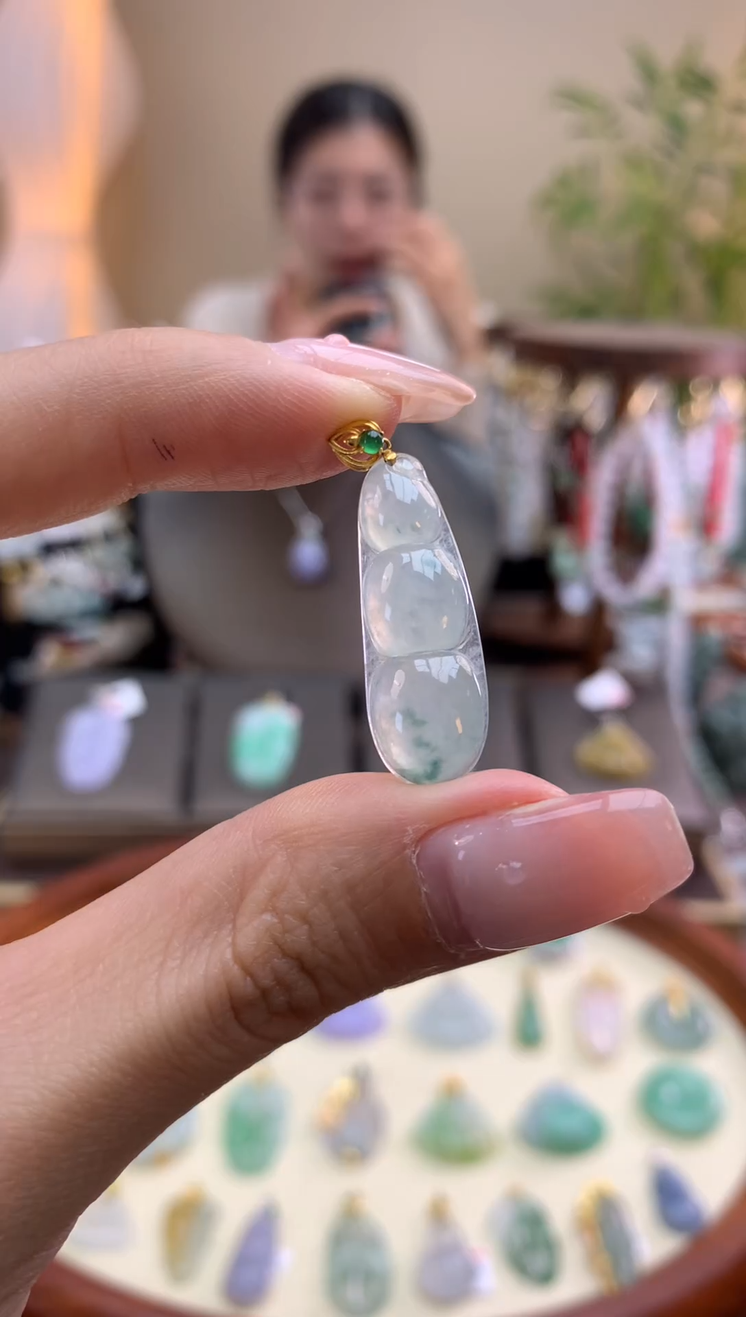 【闪购商品】翡翠颈饰18K金镶嵌豆子