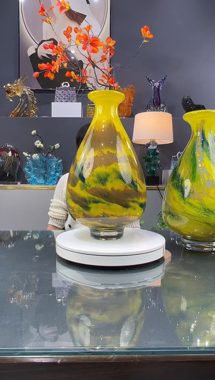 琉璃用****6  水晶琉璃花瓶1个