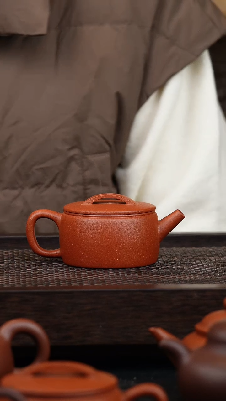 【闪购商品】紫砂茶壶汉瓦 140cc 99红降坡