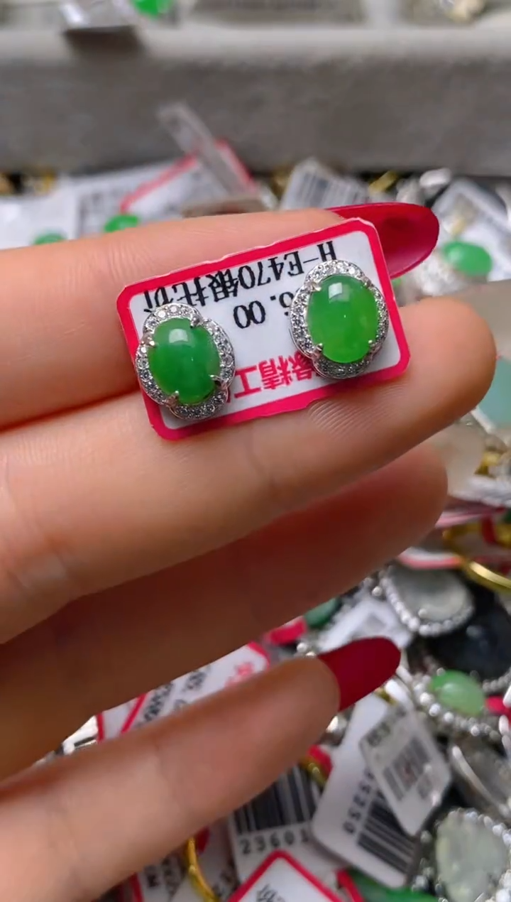 银S925镶嵌戒指翡翠百内无证书
