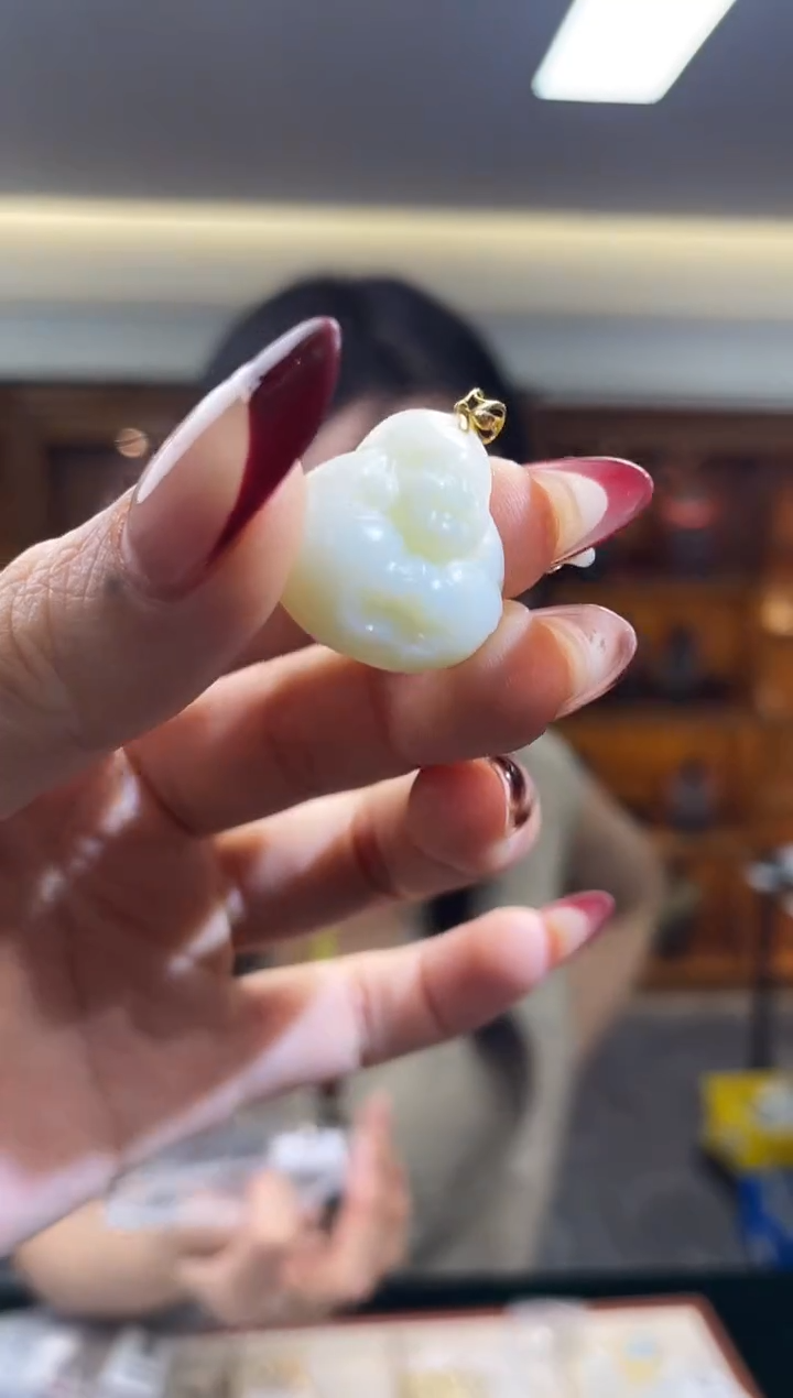 颈饰未镶嵌和田玉（多样性发一件）