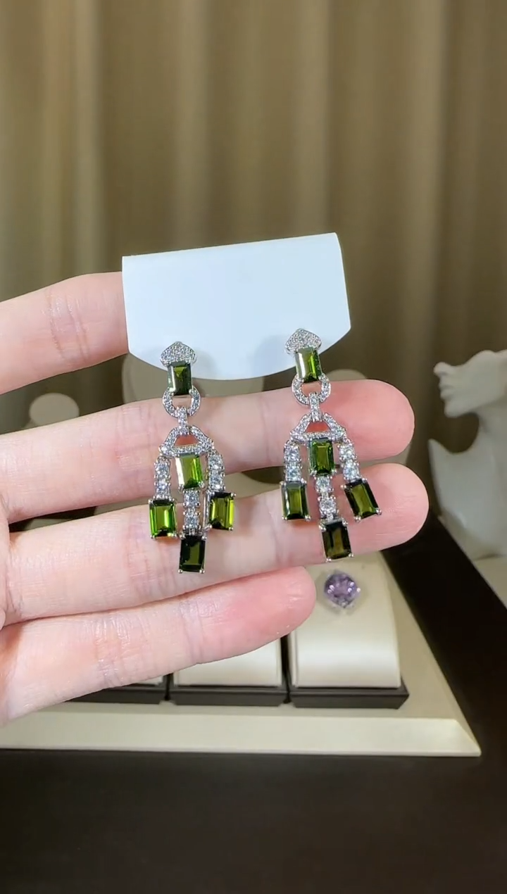 【闪购商品】透辉石耳坠银S925镶嵌设计款