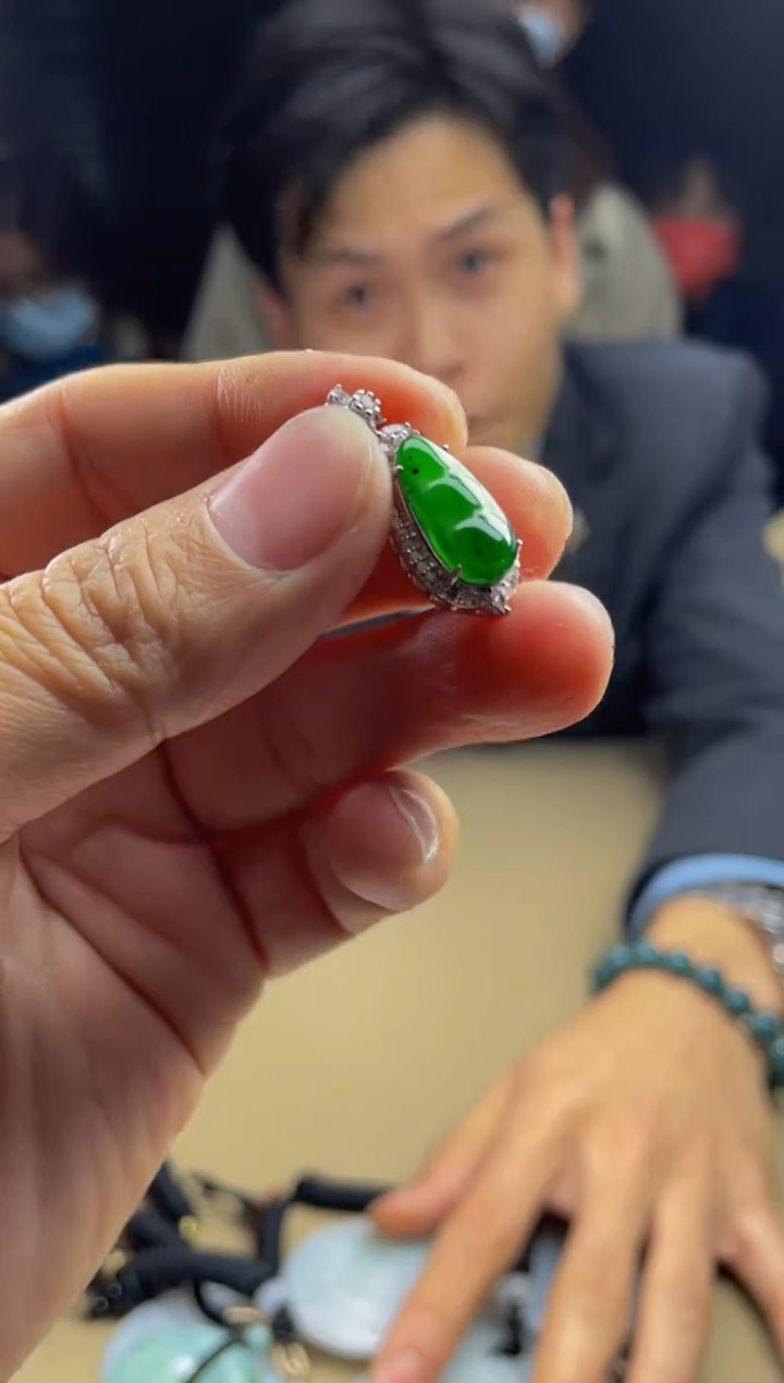 【闪购商品】定制翡翠未镶嵌          2798
