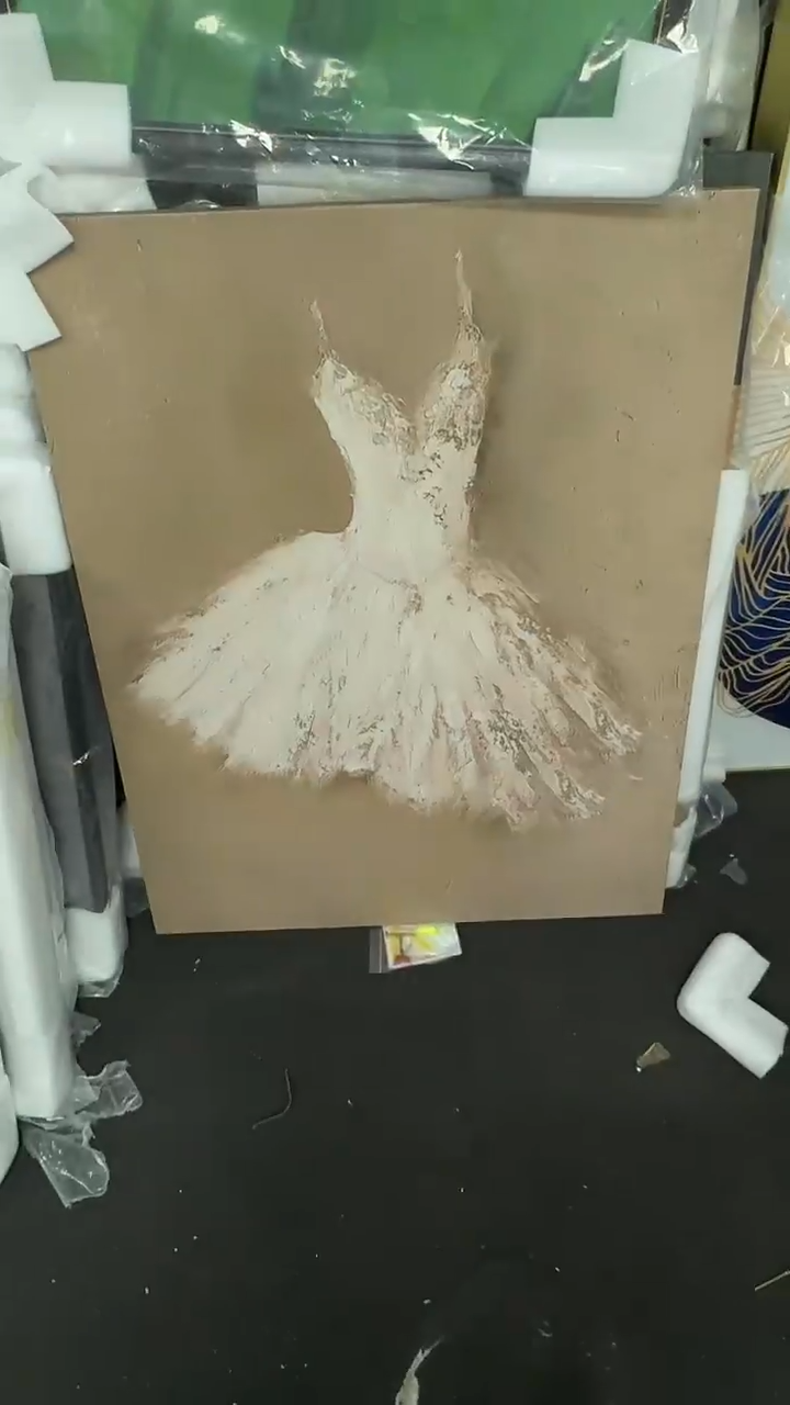 仓库清仓画       默认瑕疵