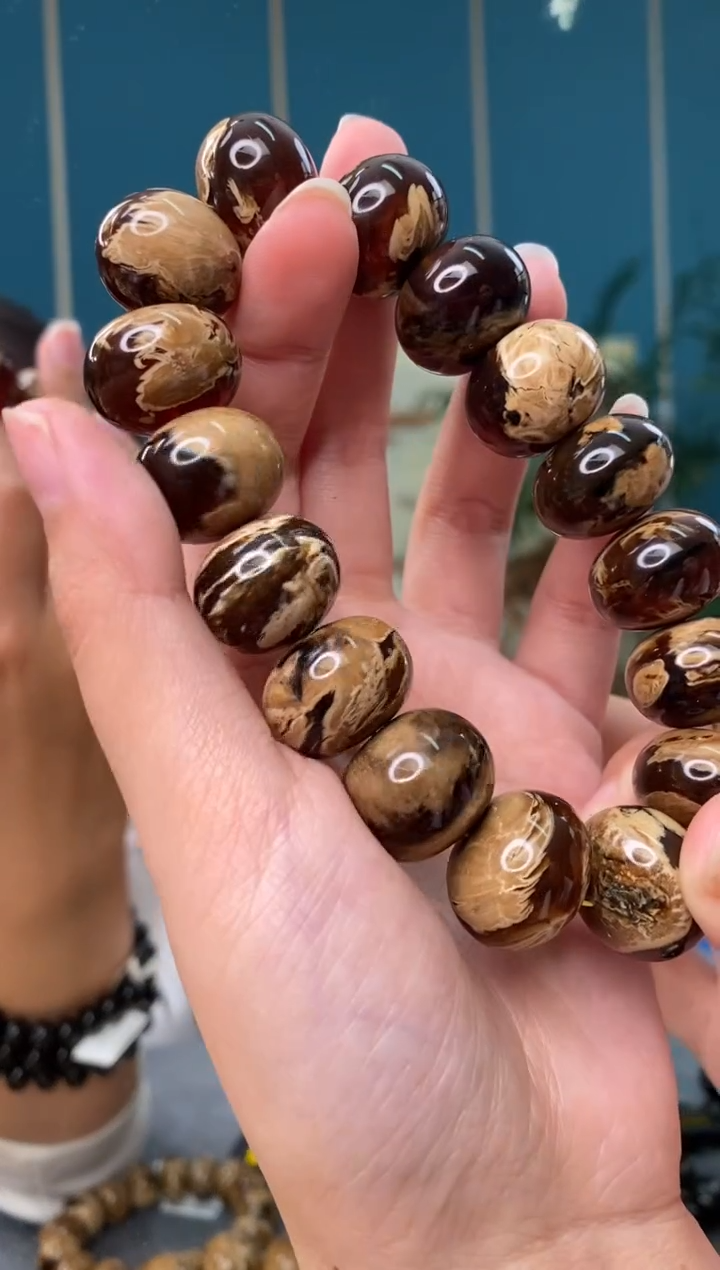 【闪购商品】琥珀裸石未镶嵌1/13多样性发其一70