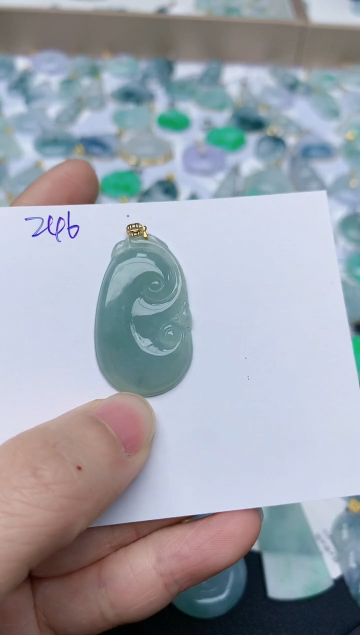 【闪购商品】翡翠颈饰18K金镶嵌天然翡翠A货    246