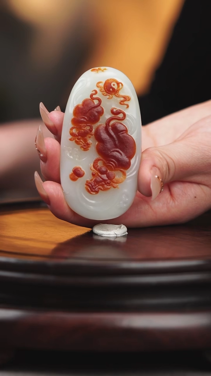 未镶嵌和田玉把件 