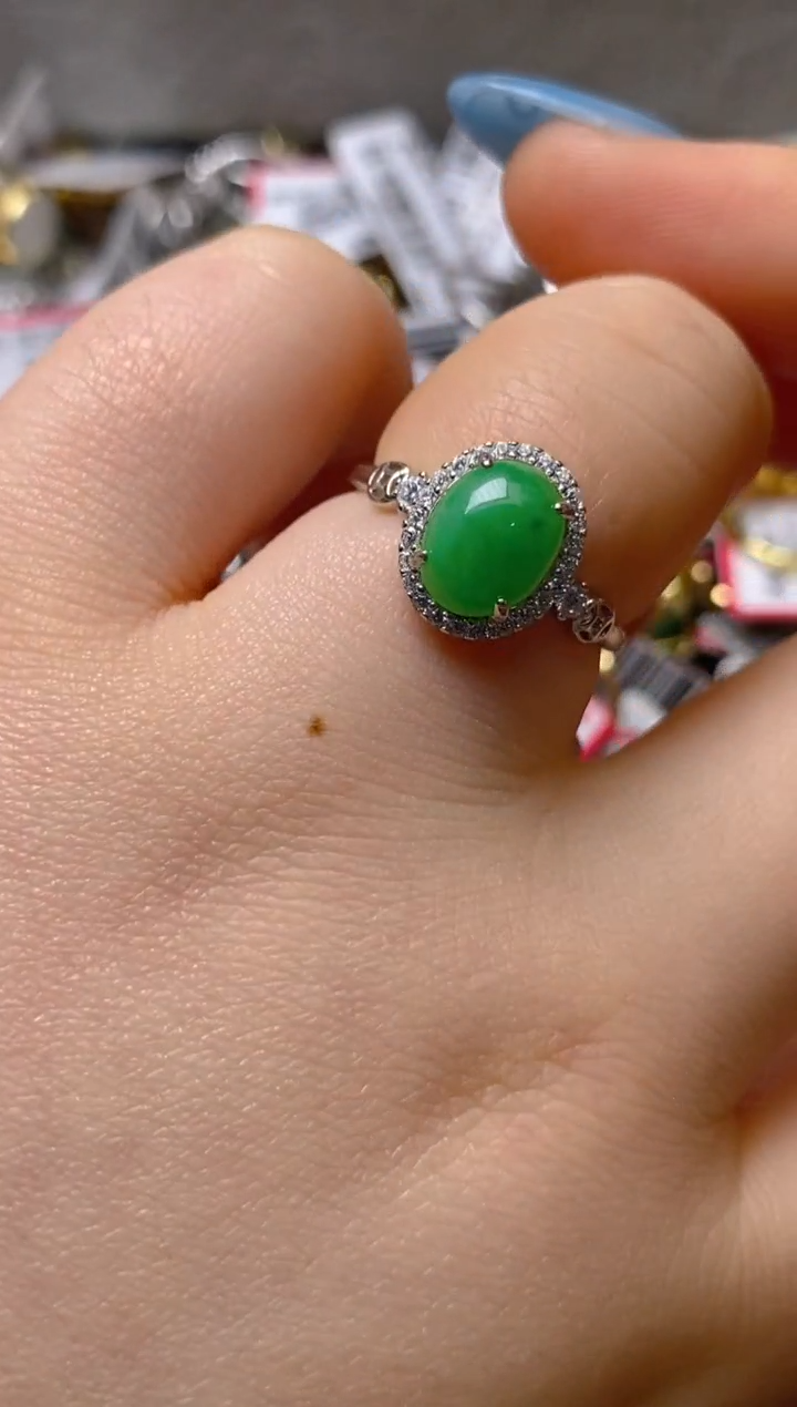 未镶嵌戒指翡翠百内无证书